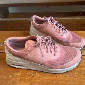 NIKE air max sneakers